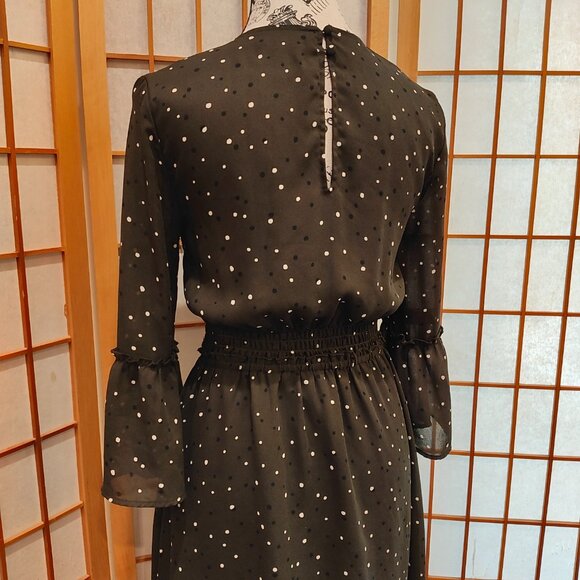 H&M Green Polka Dot Bell Sleeve Dress, Size US 4/EUR 34, EUC! - Picture 4 of 7